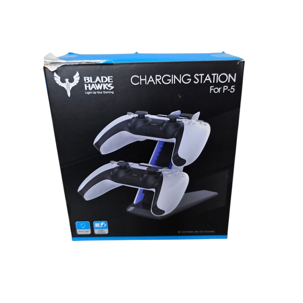 NIB Blade Hawks Dual Charging Station for PS5 Controllers